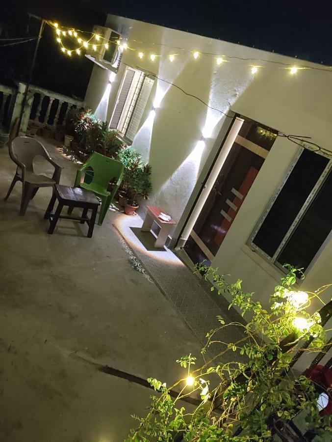 Urban Sky Apartamento Shānti Niketan Exterior foto