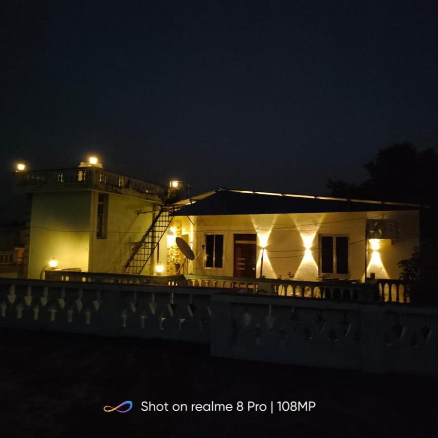 Urban Sky Apartamento Shānti Niketan Exterior foto